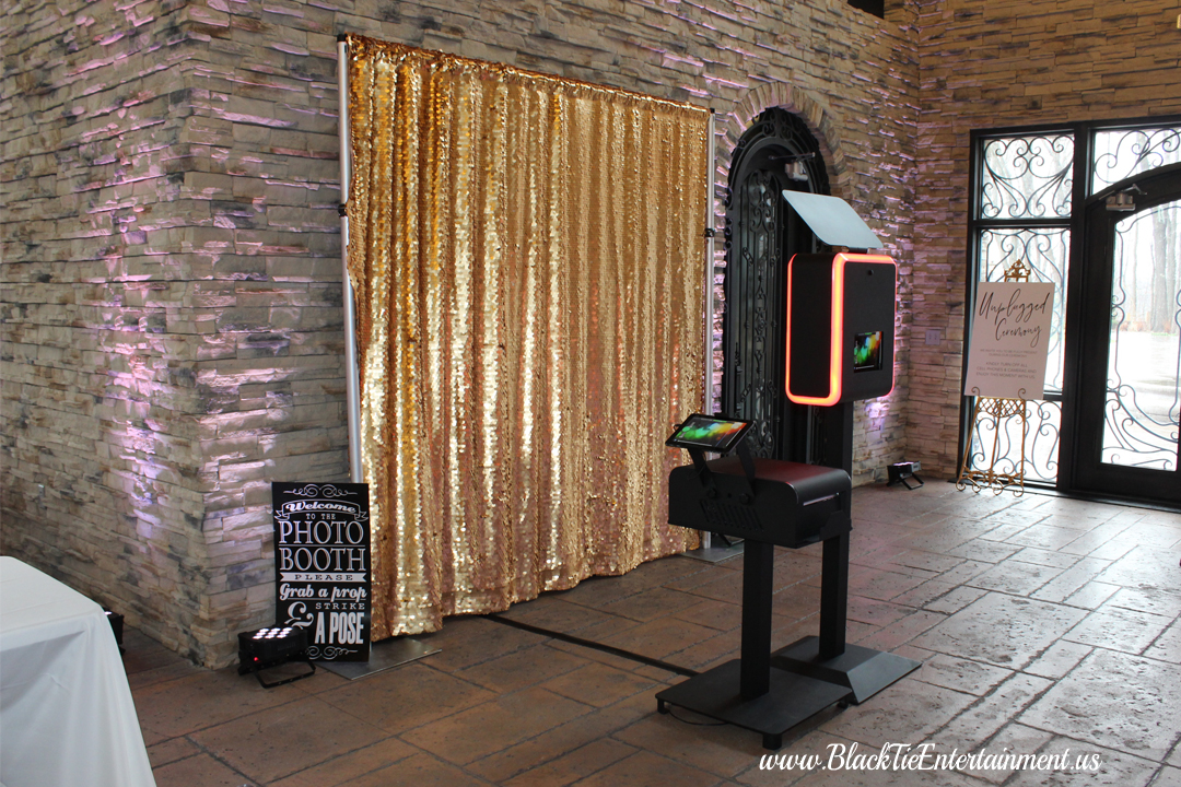 Black Tie Entertainment at the Barn on Enchanted Acres