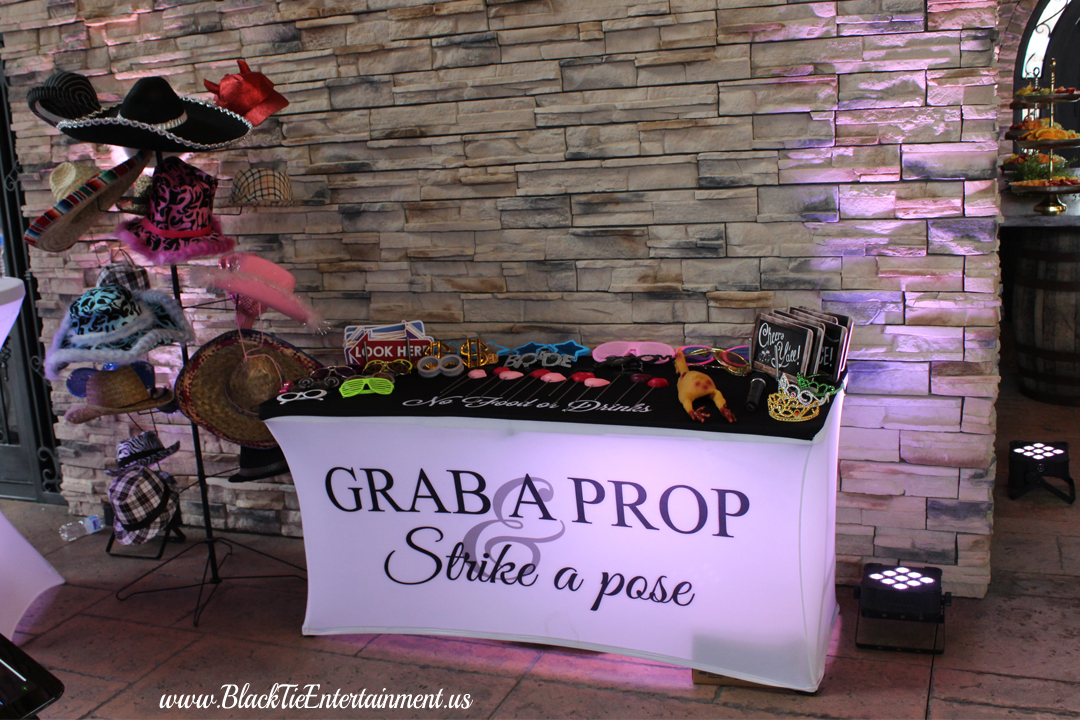 Black Tie Entertainment at the Barn on Enchanted Acres