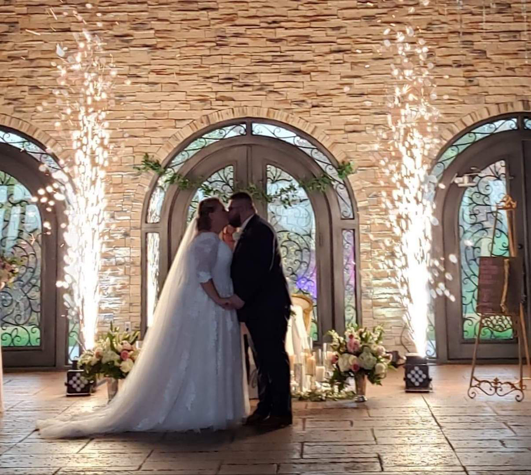 Black Tie Entertainment at Bella Amore  on Enchanted Acres