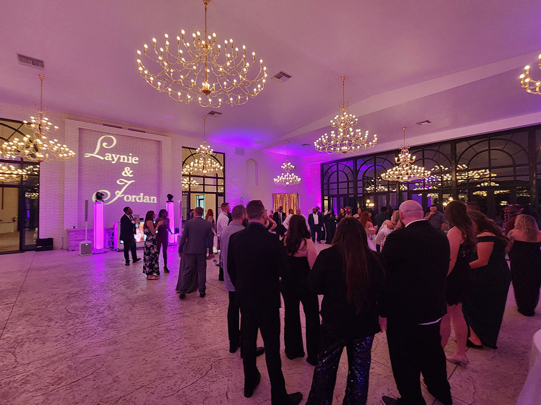 Black Tie Entertainment at Glass on Enchanted Acres