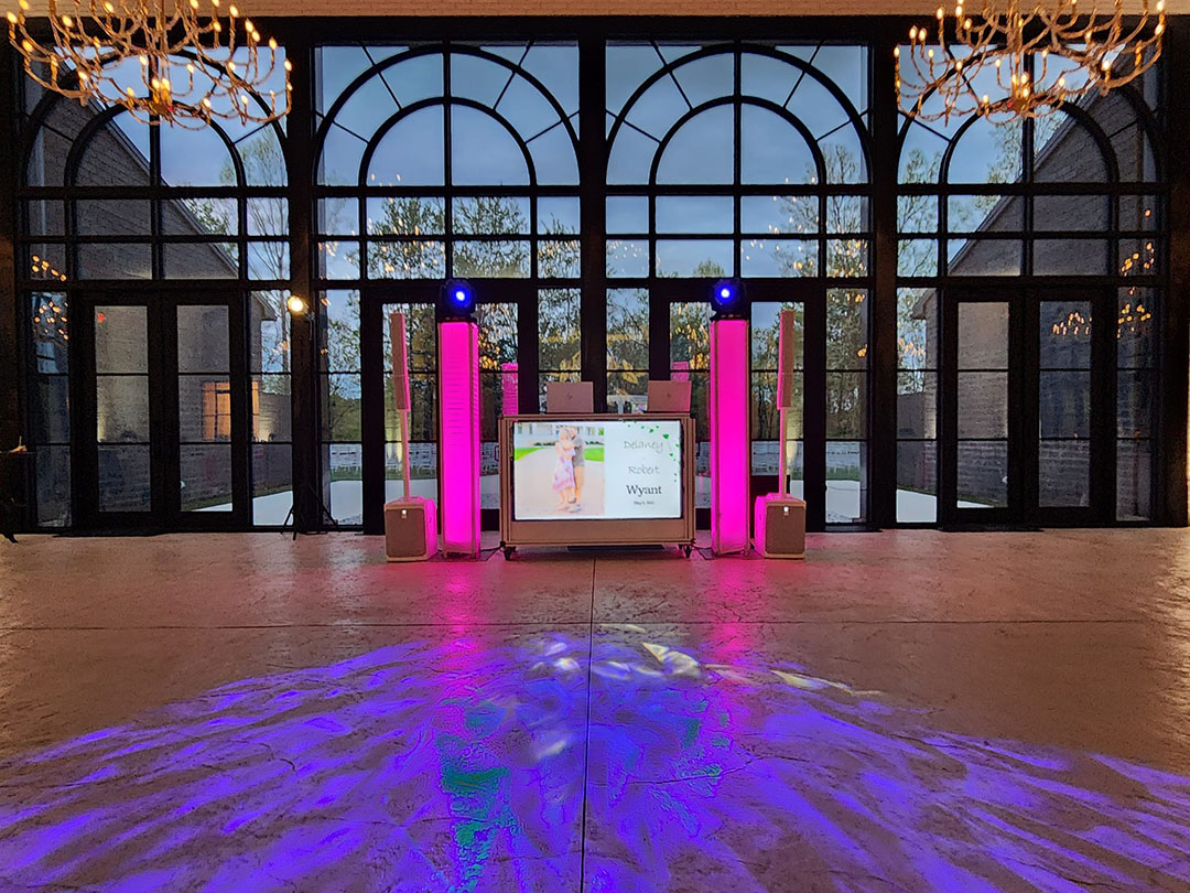 Black Tie Entertainment at Glass on Enchanted Acres