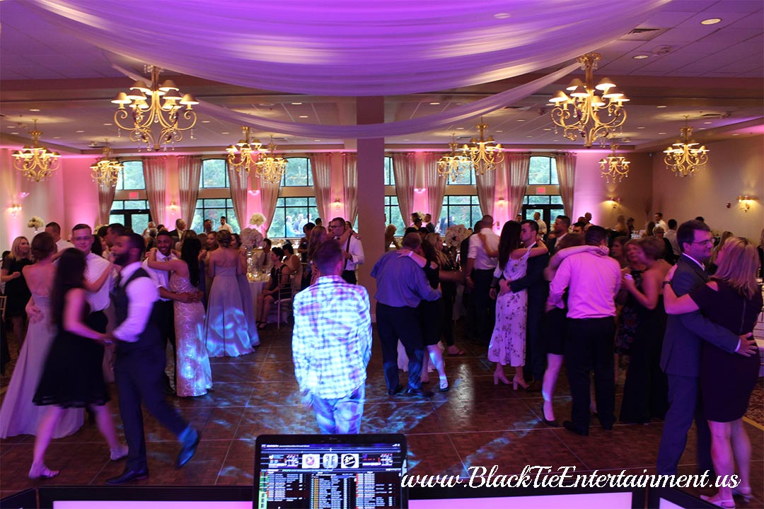 Black Tie Entertainment at the Blue Heron Event Center