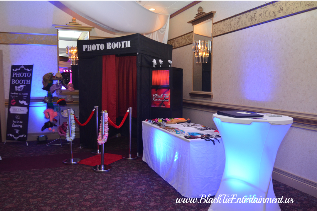 Black Tie Entertainment at Guy's Party Center