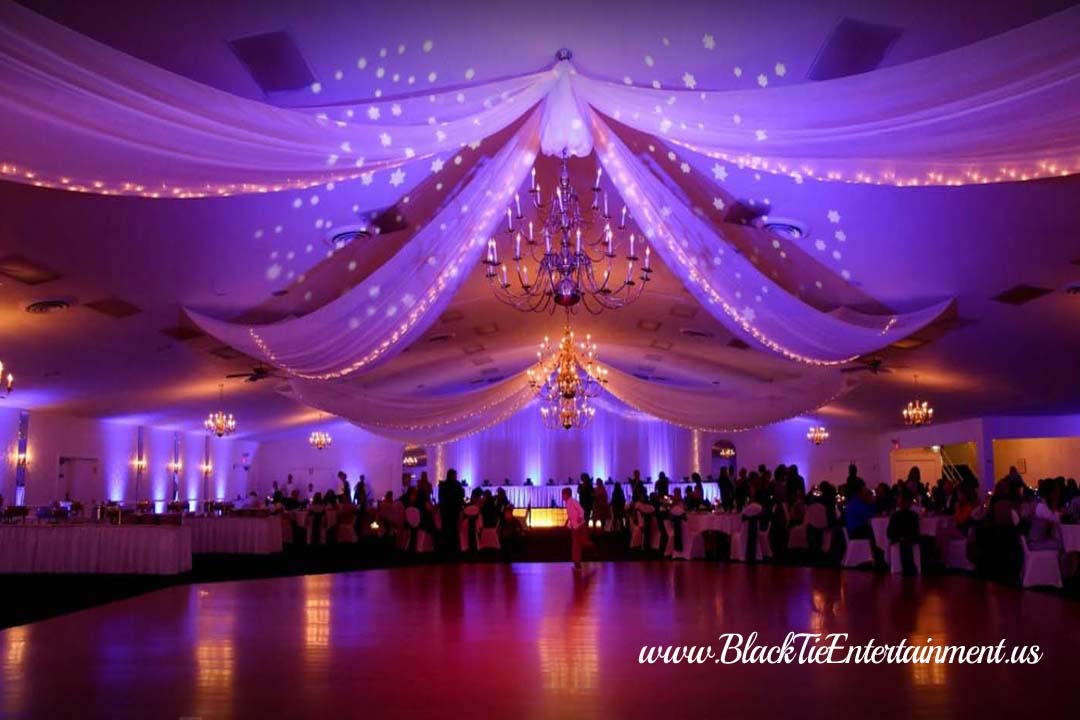 Black Tie Entertainment at Michaud's of Strongsville Ohio