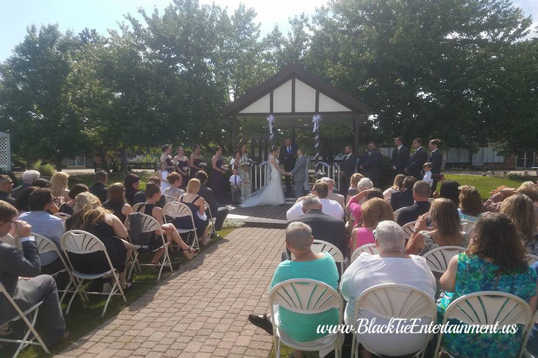 Black Tie Entertainment at Michaud's of Strongsville Ohio