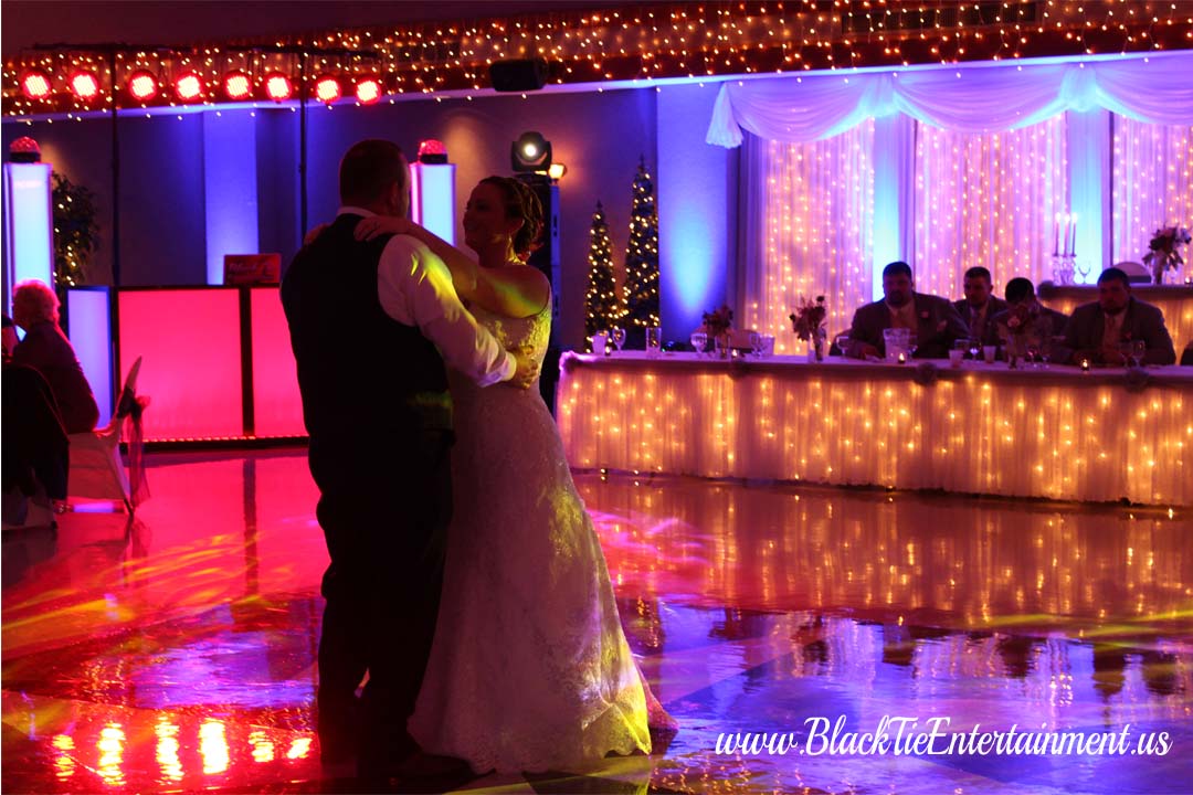 Black Tie Entertainment at St Nicholas Banquet Center